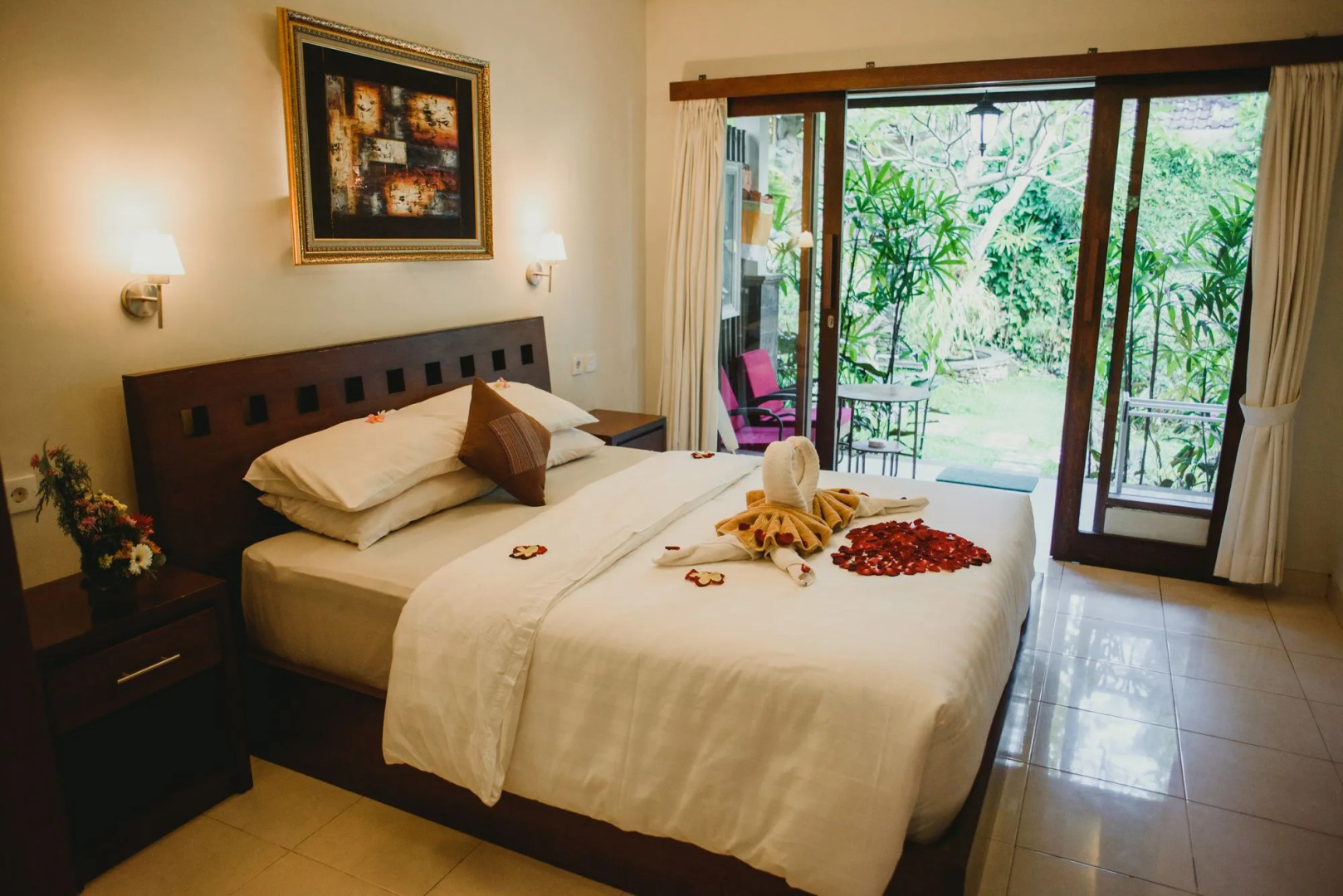 Foto - Desak Putu Putra Hidden