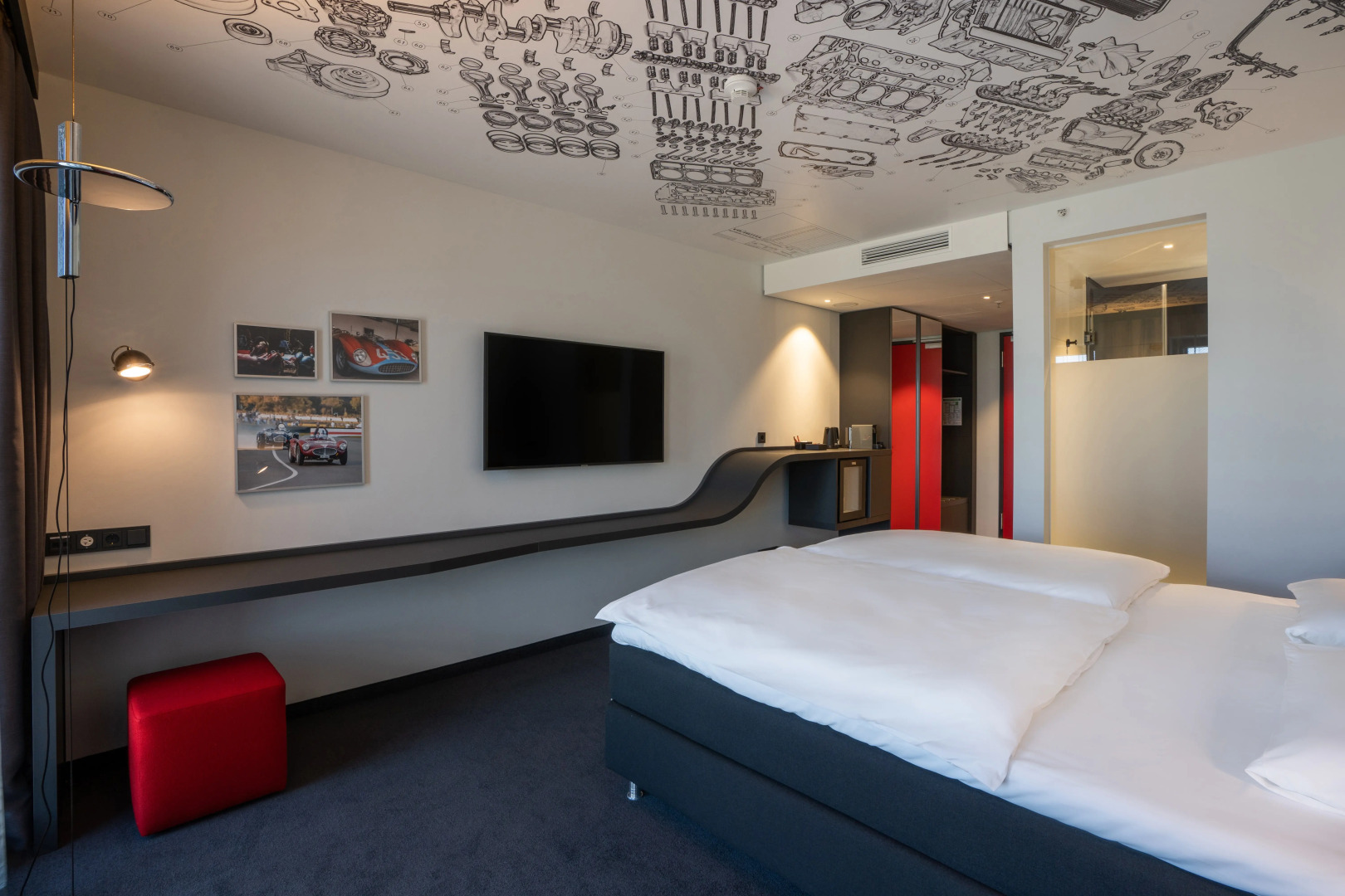 Photo - V8 Hotel Köln at MOTORWORLD