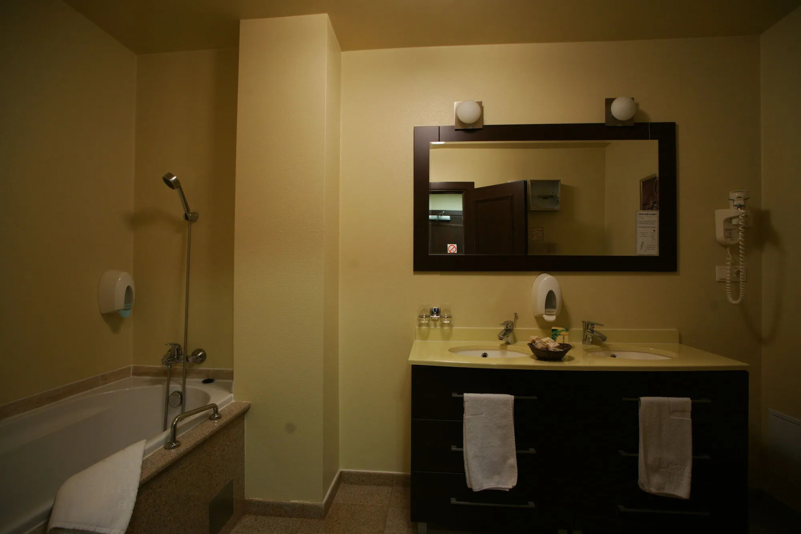 Foto - Villa & Restaurant Levoslav House