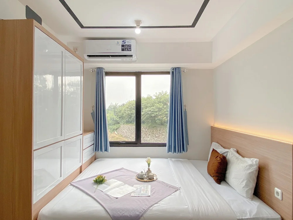 Studio Apartment At Meikarta Near Aeon Delta Mas