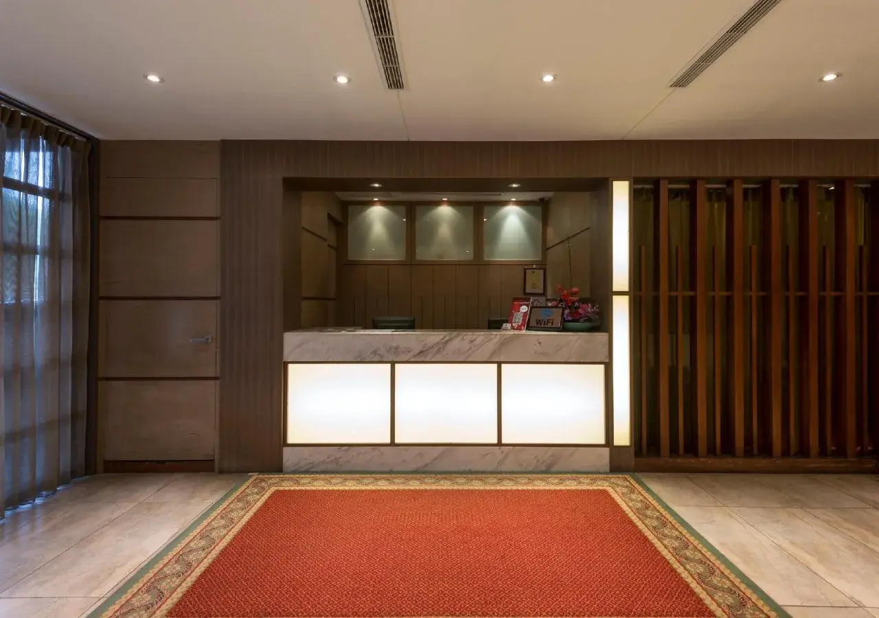 Photo - Erin Hotel