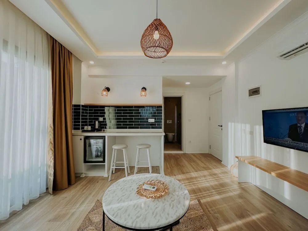 Photo - Marla Suite Hotel