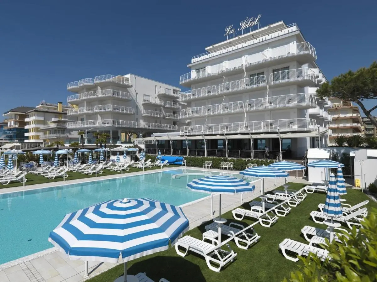 Photo - Hotel Le Soleil