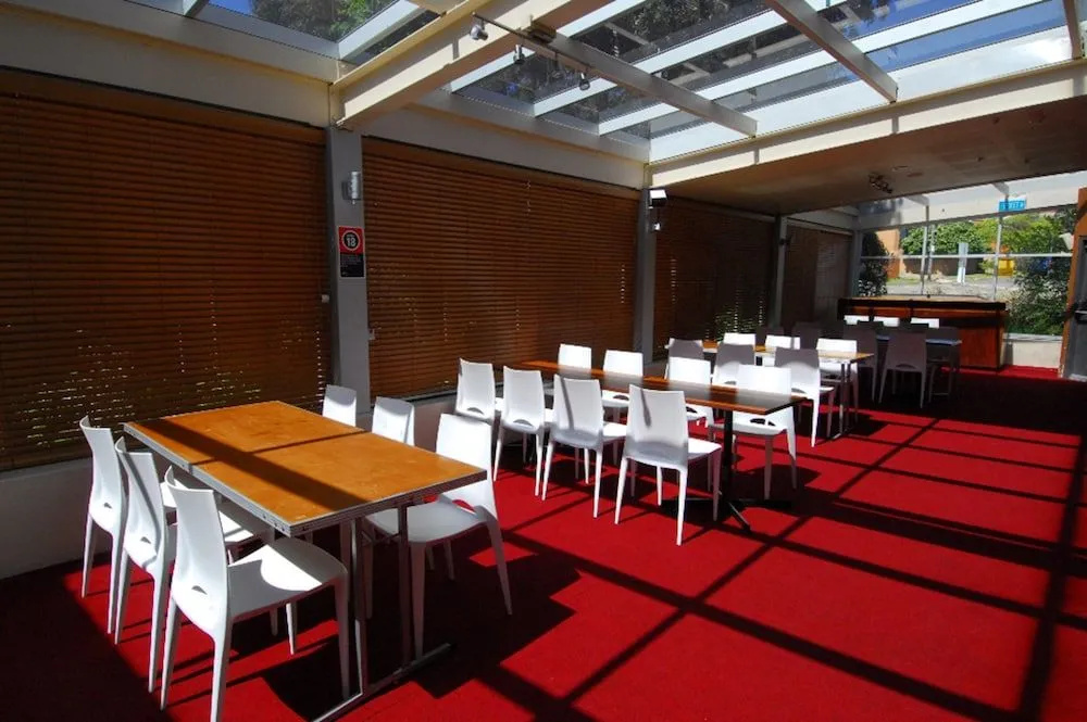 Photo - Southend Hotel