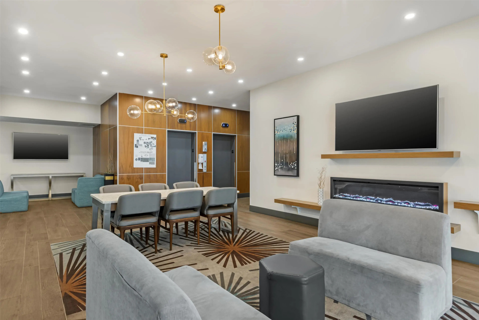 Photo - Best Western Plus Suites Downtown