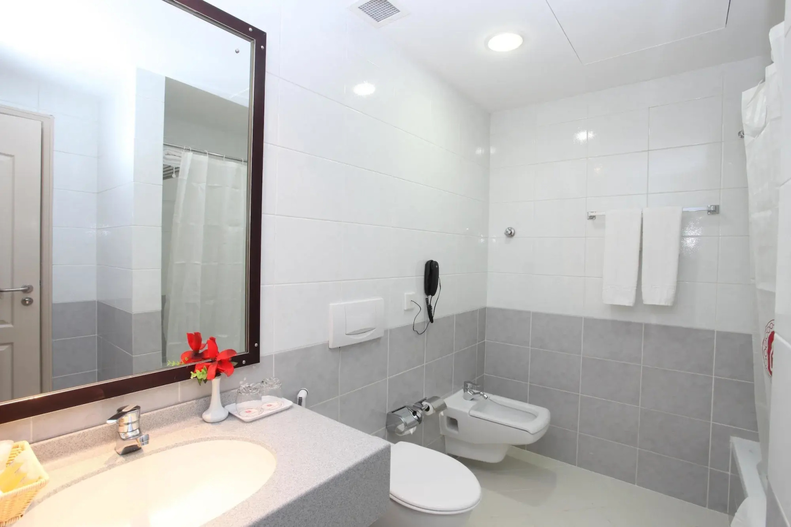 Photo - Ramee Guestline Hotel Qurum