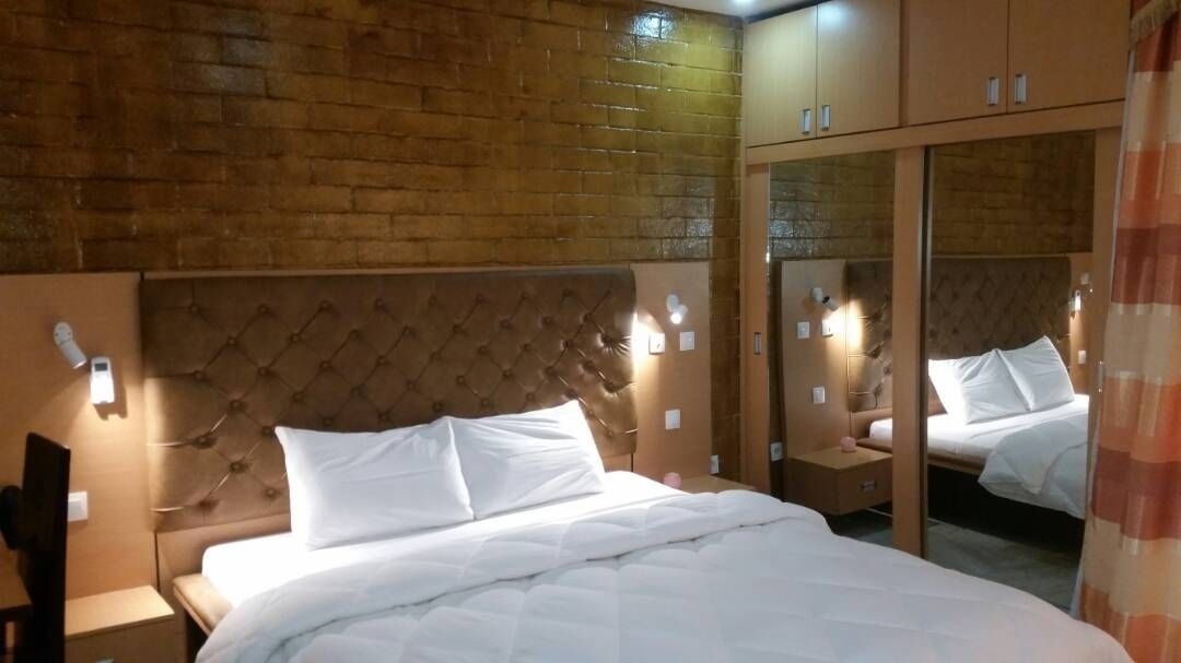 Eifell's Hotel's