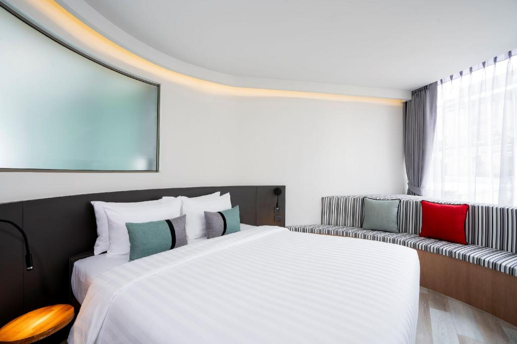 Foto - Seekers Finders Rama IV Hotel SureStay Collection by BW