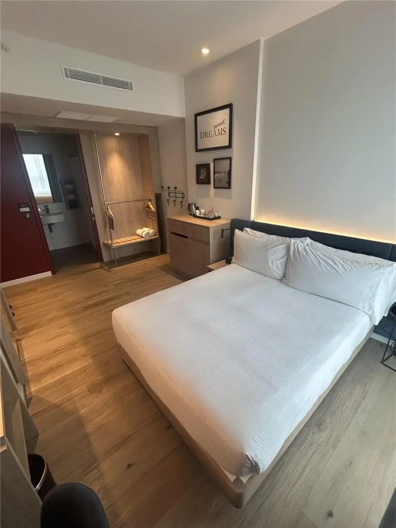 Photo - Hampton by Hilton Barcelona Fira Gran Via