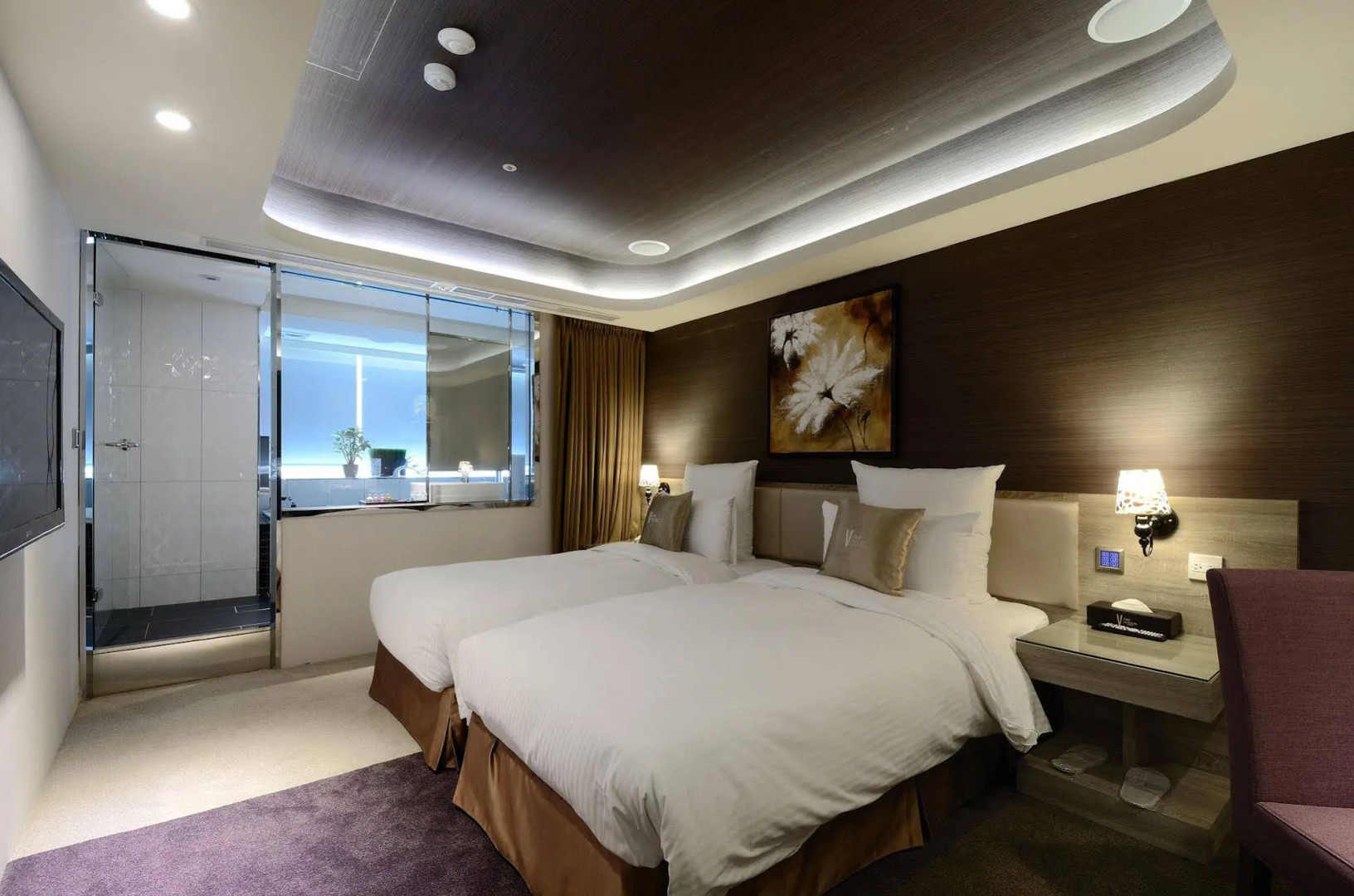 Photo - V-one Vogue Hotel