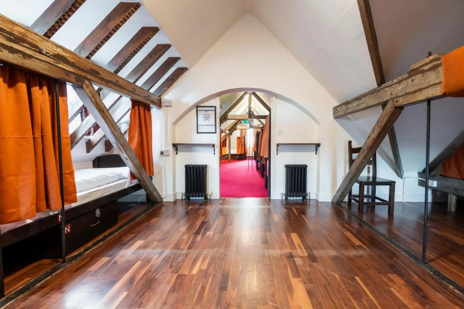 Photo - Palmers Lodge Swiss Cottage