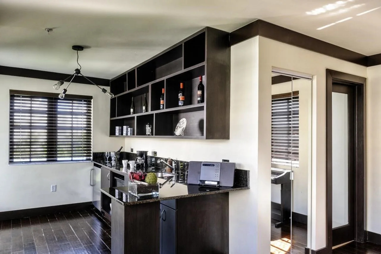 Photo - Lincoln Arms Suites