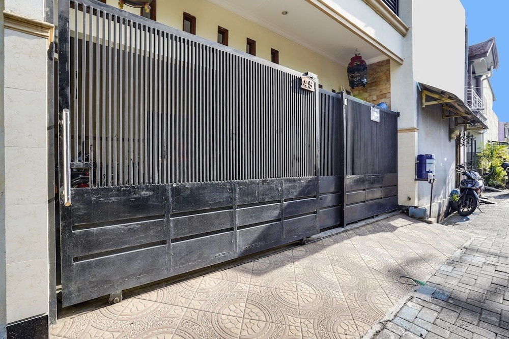 OYO Life 91893 Kost Jeje Syariah