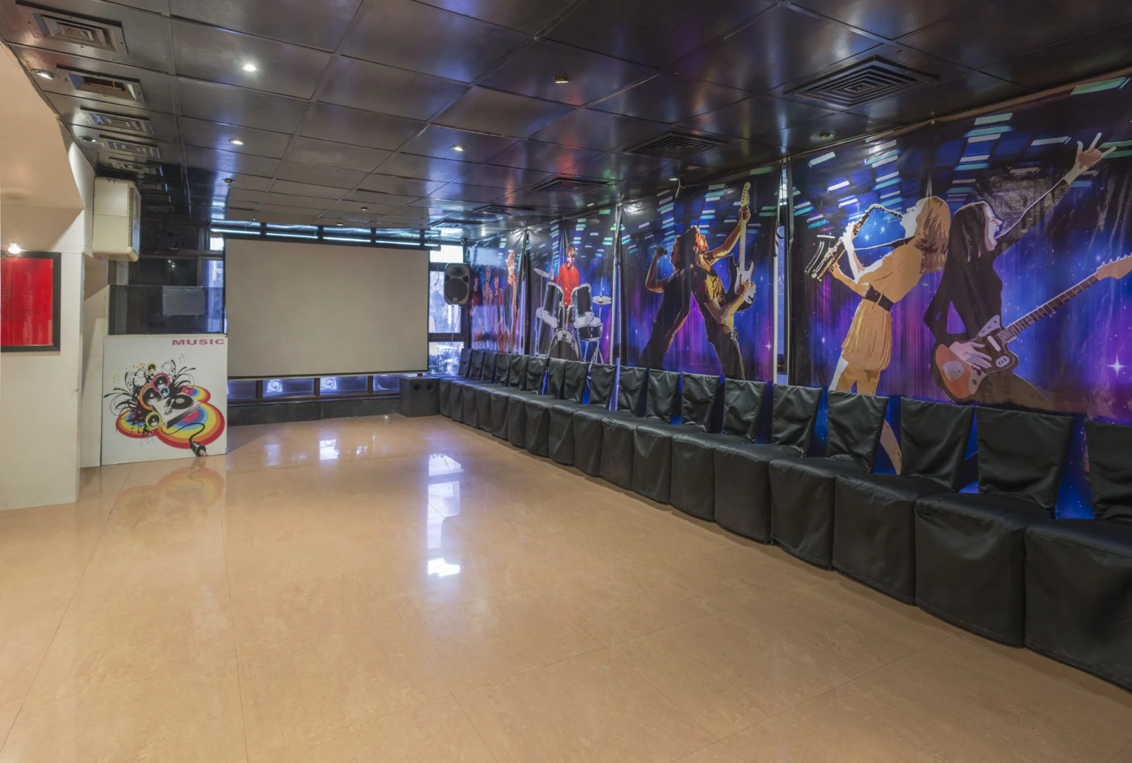 Foto - The Paradise By Tunga