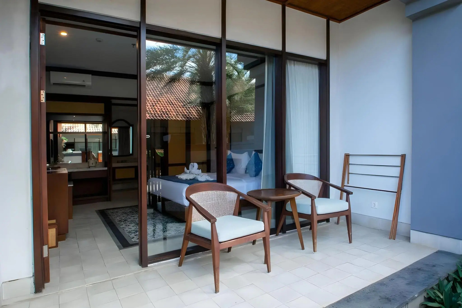 Photo - Lovina Beach Club & Resort