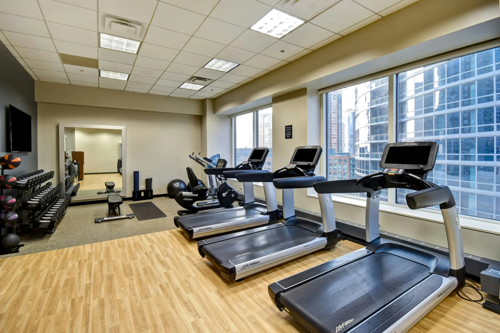 Photo - Embassy Suites by Hilton Chicago Downtown Magnificent Mile