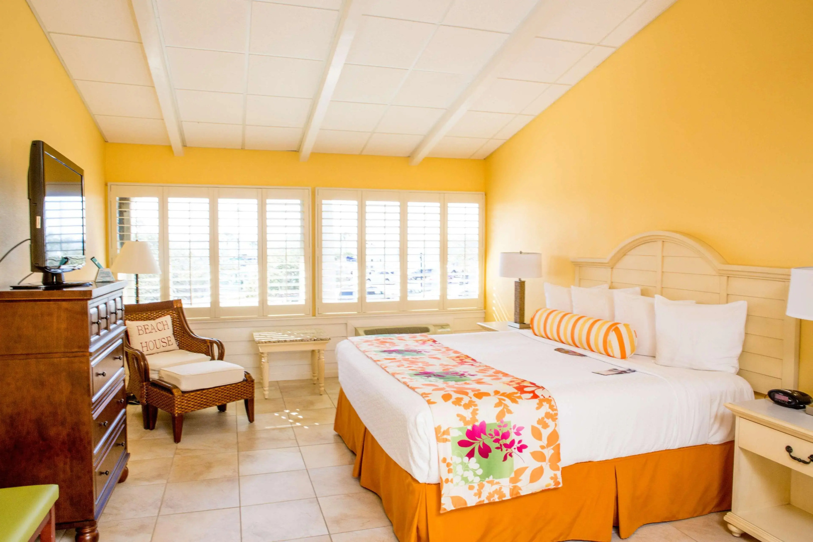 Photo - Best Western Plus Yacht Harbor Inn