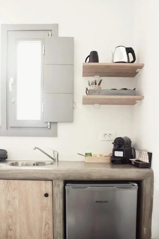 Photo - Aeron Suites