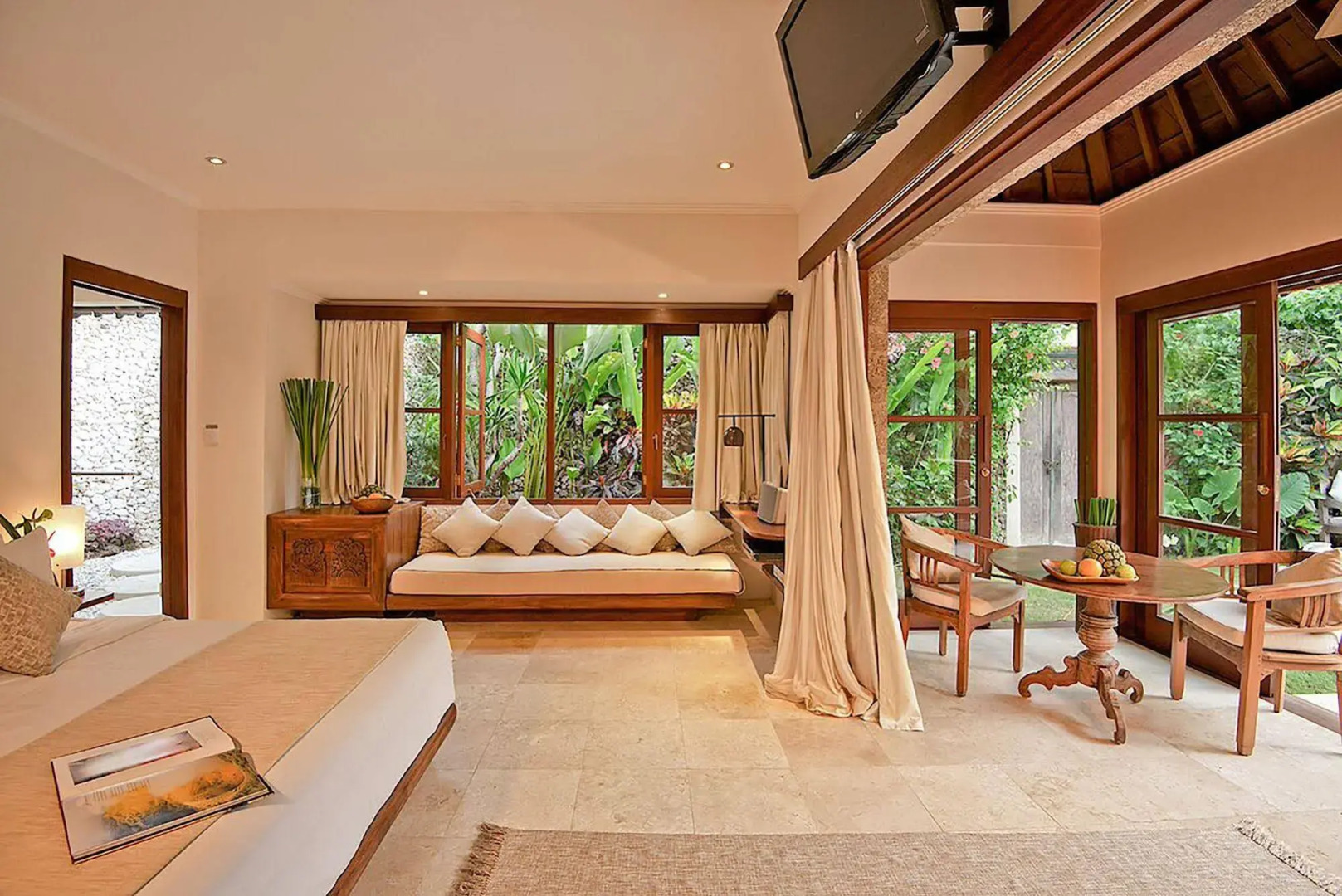 Photo - Villa Kori Bali Kubu, 9 people maximum, close to Seminyak Beach