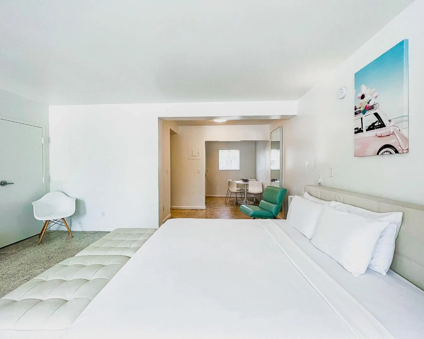 Photo - North Beach Hotel