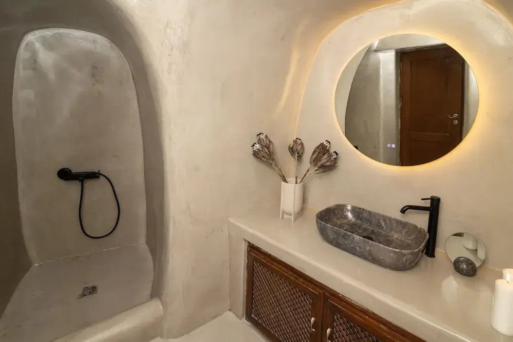 Photo - Kyrkos Collection