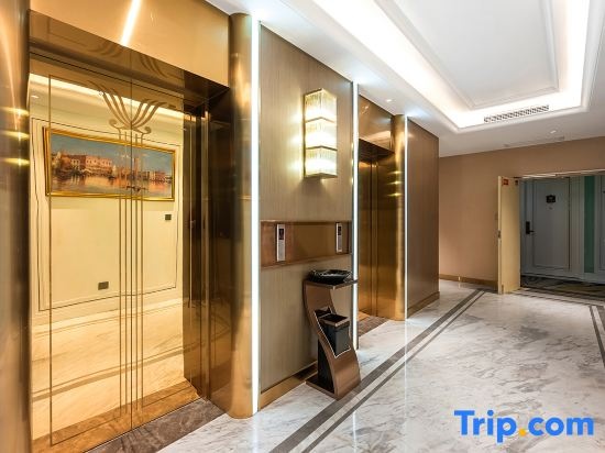 Vienna International Hotel (Jiuquan Wanda Plaza)
