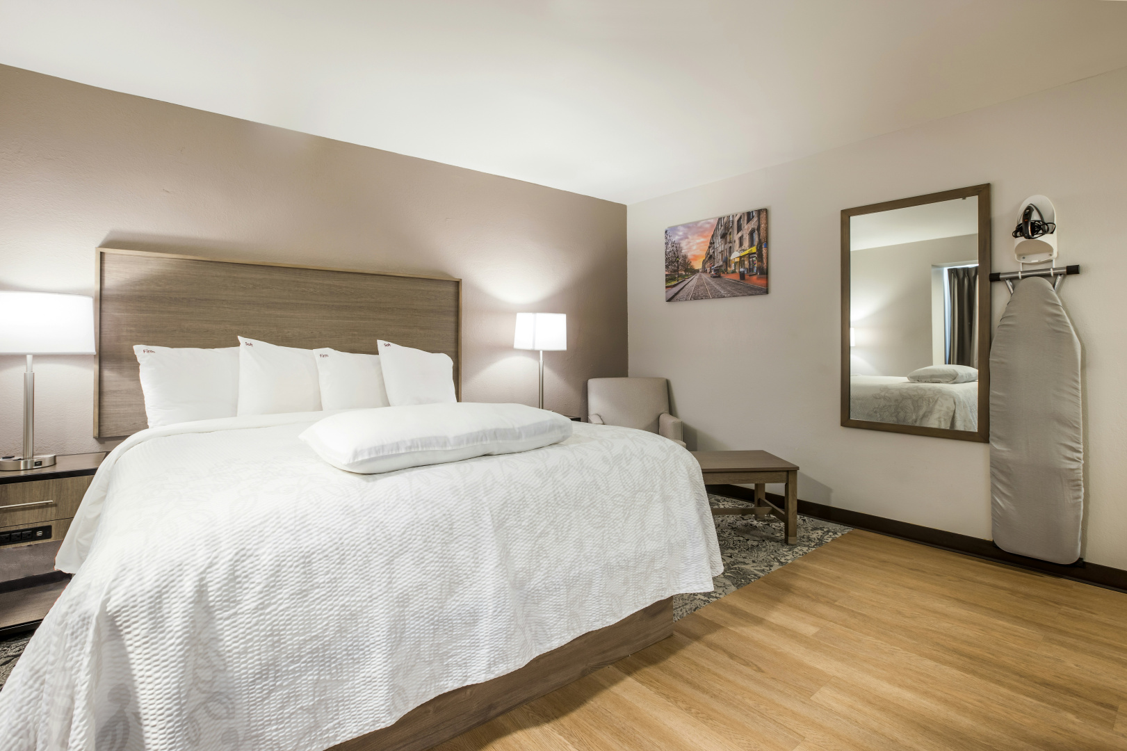 Photo - Red Roof Inn PLUS+ & Suites Savannah - I-95