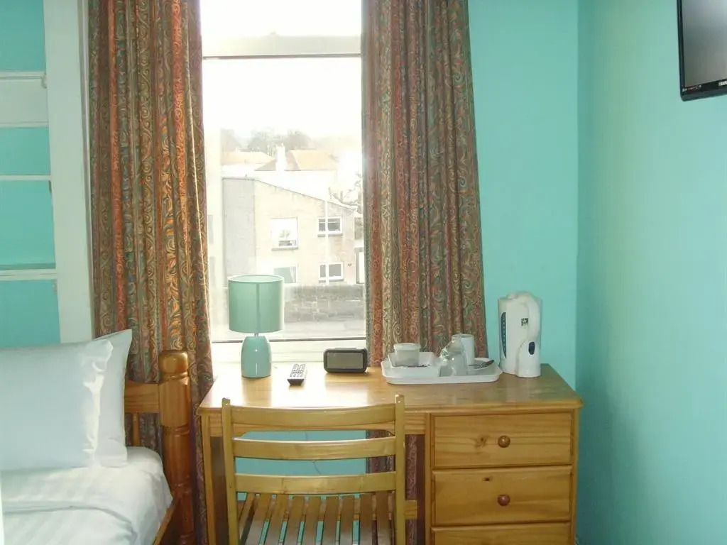 Photo - Twin Lions Hotel