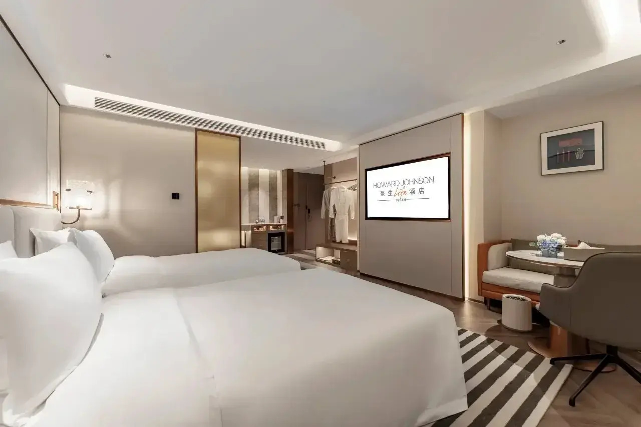 Foto - Howard Johnson By Wyndham Life Jiefangbei Chongqing