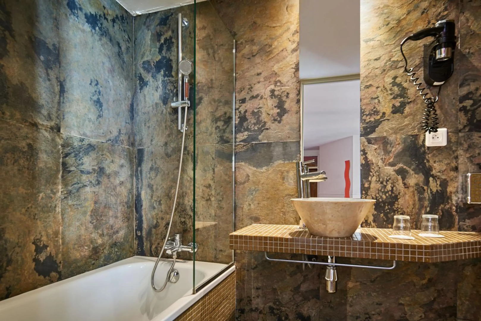 Photo - Posy Hotel by Happyculture