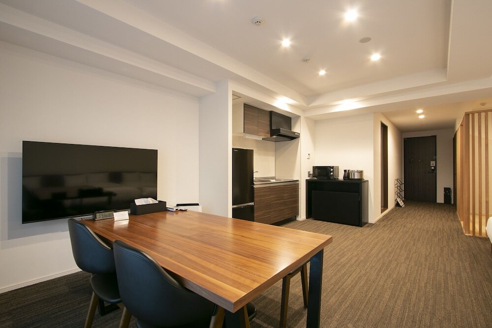 Photo - Minn Asakusa