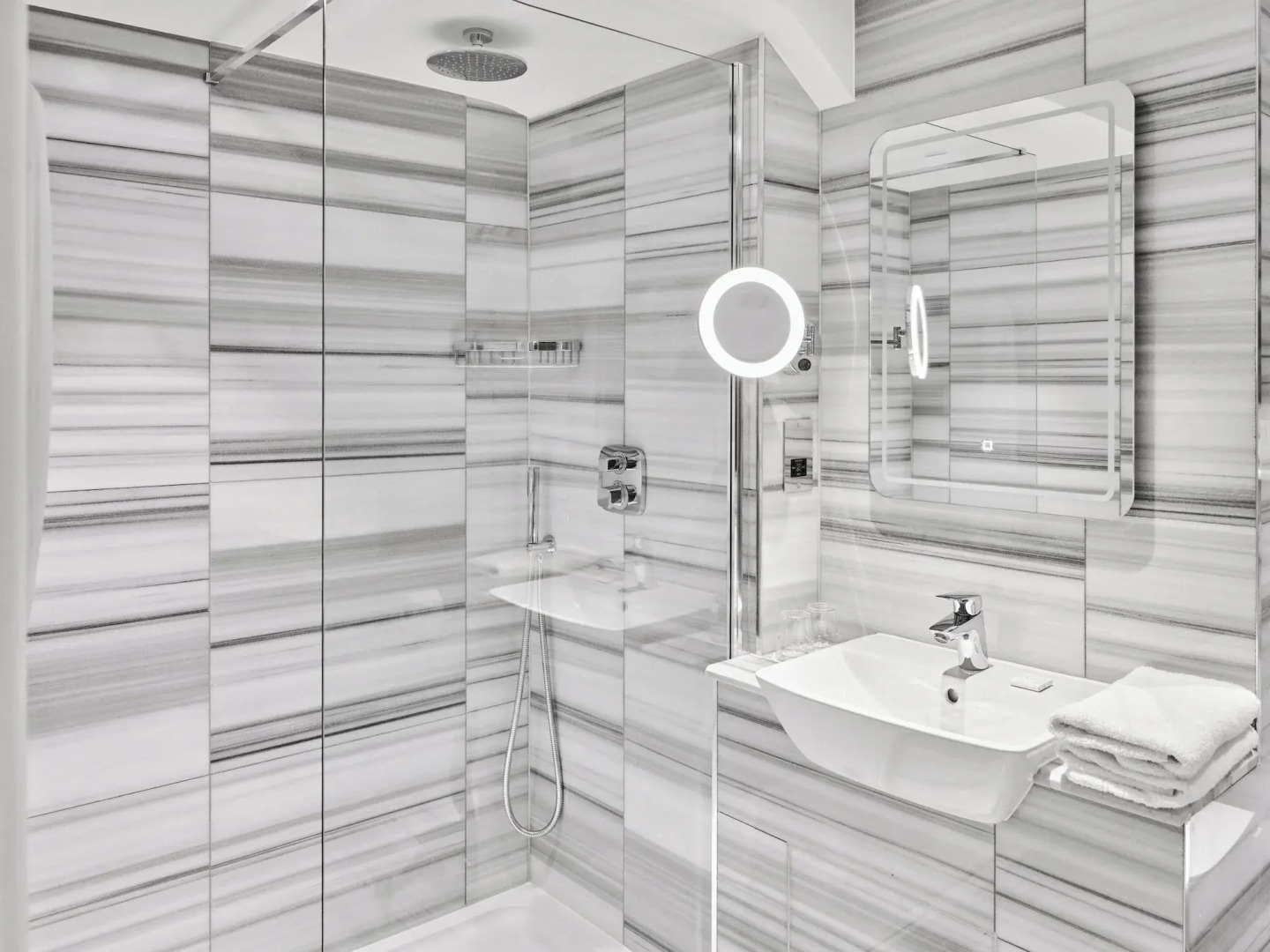 Photo - Warren House Hotel