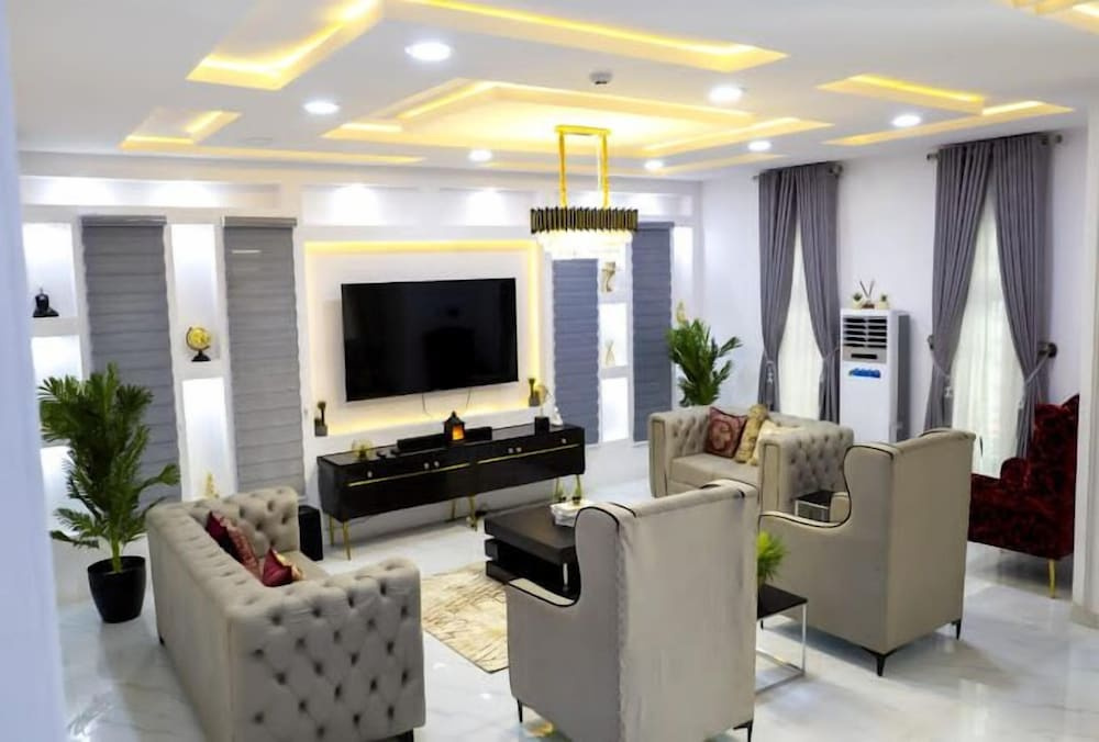Infinity Gold Homes — фото 1