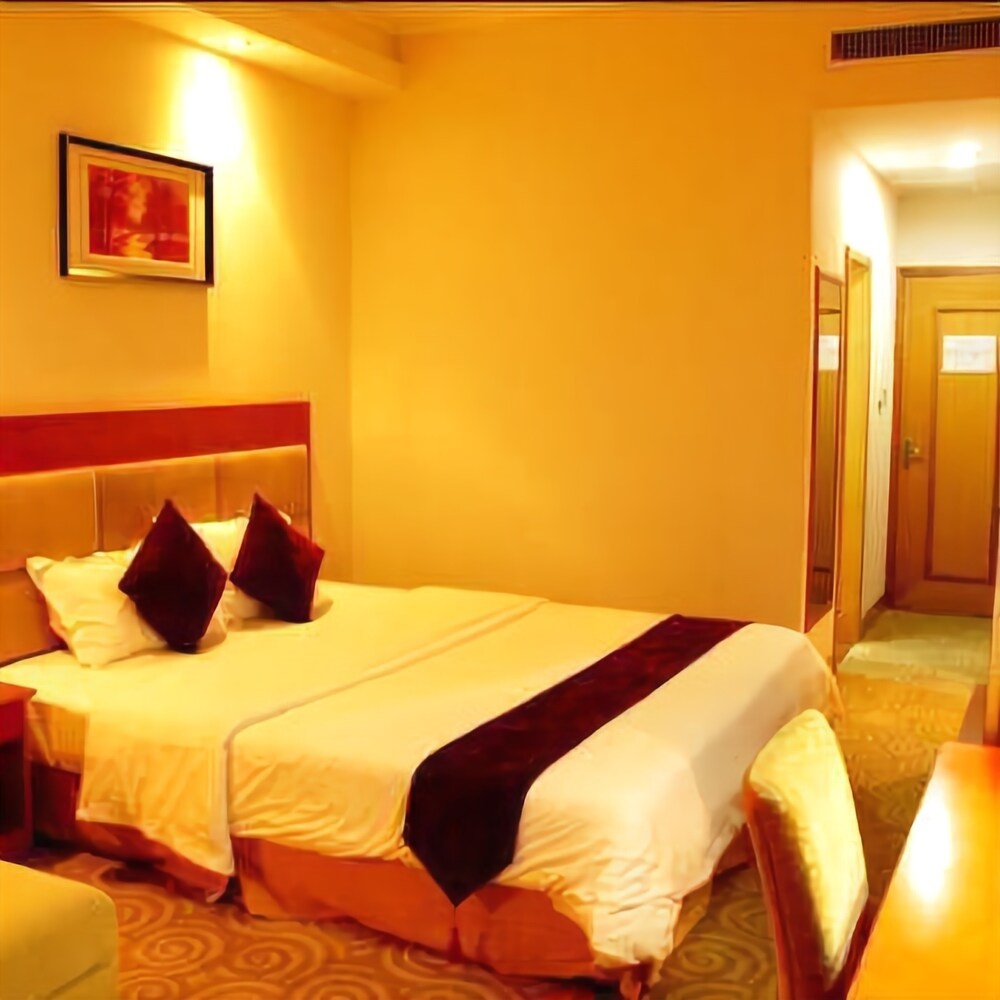Zuiranju Holiday Hotel