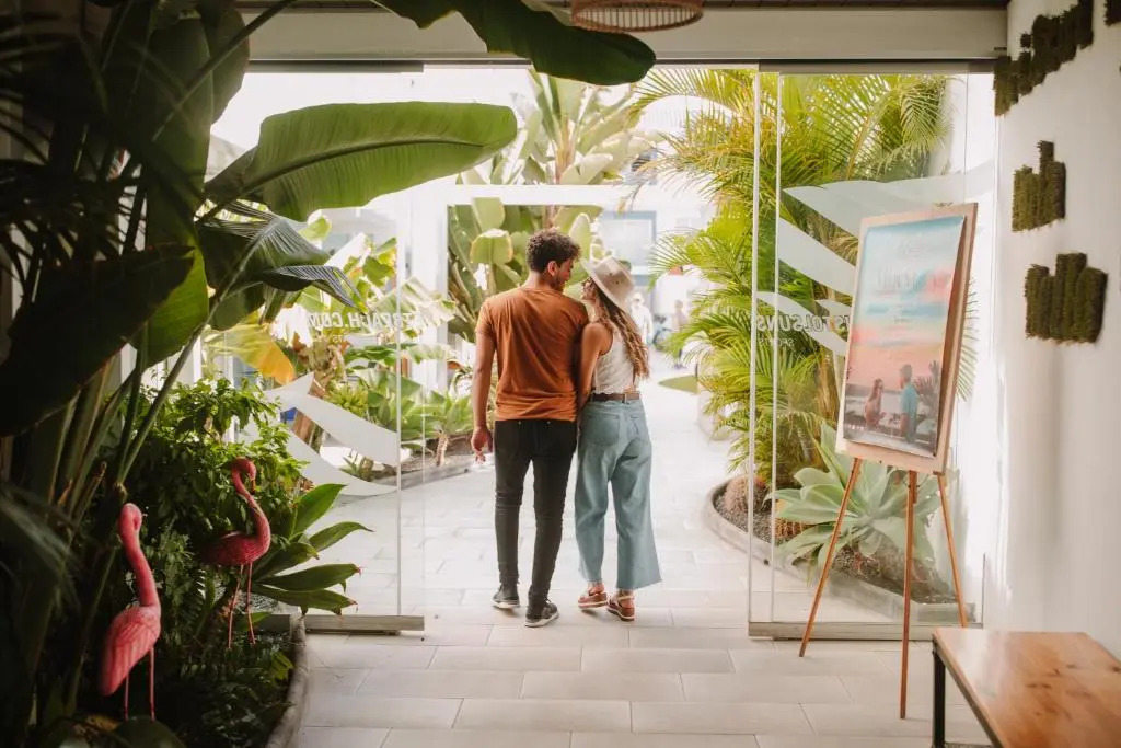 Photo - Bristol Sunset Beach - Holiday Apartments