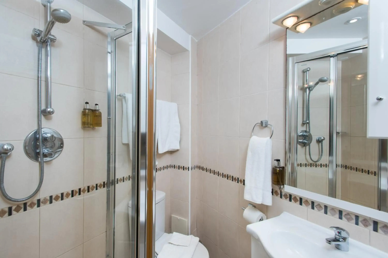Photo - Best Western Victoria Palace