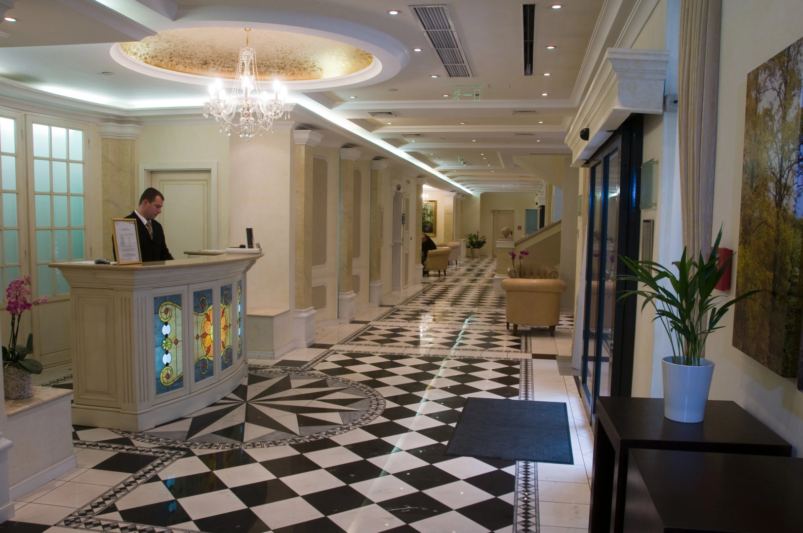 Foto - Queen's Court Hotel & Residence