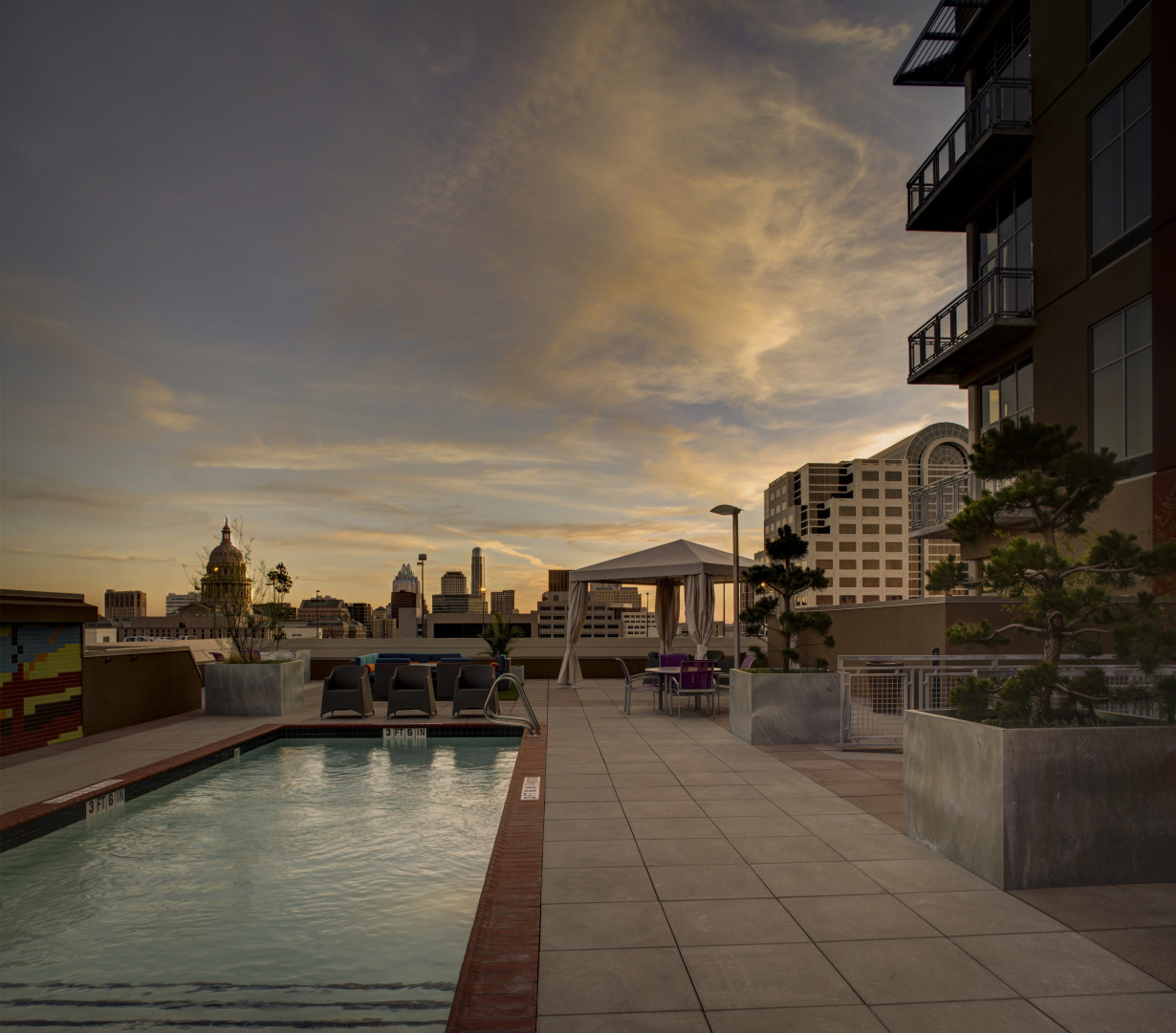 Photo - Hampton Inn & Suites Austin @ The University / Capitol