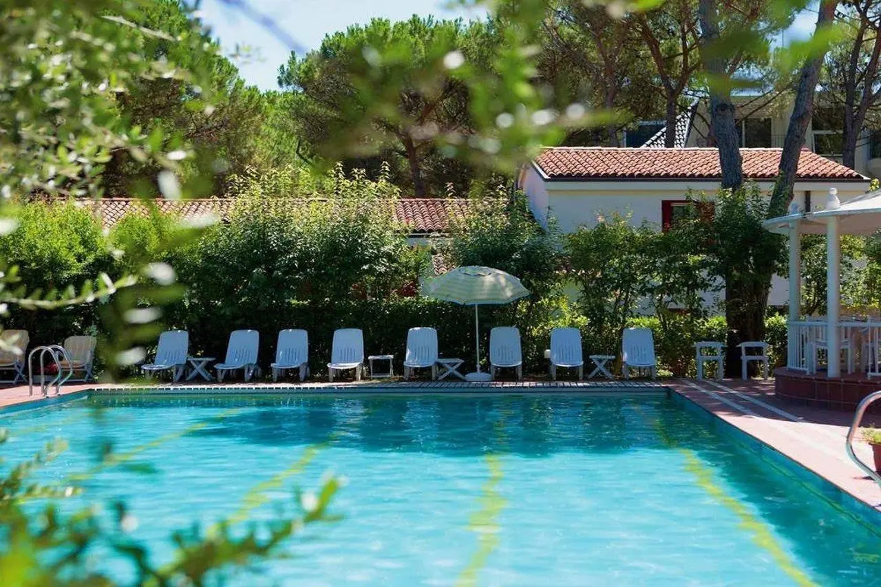 Photo - Hotel President