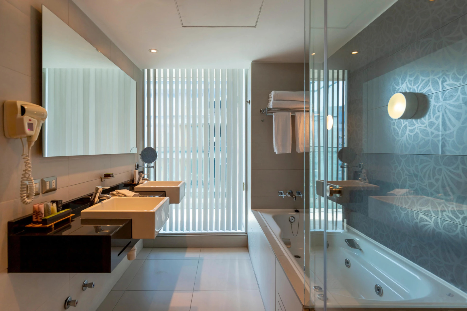 Photo - Best Western Premier Marina Las Condes