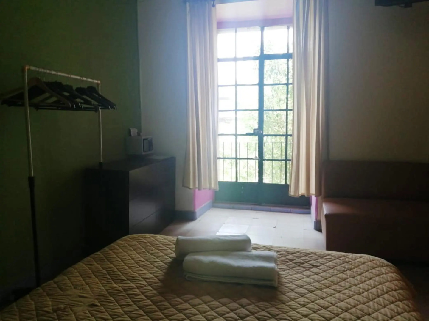 Photo - Hotel Amigo Suites