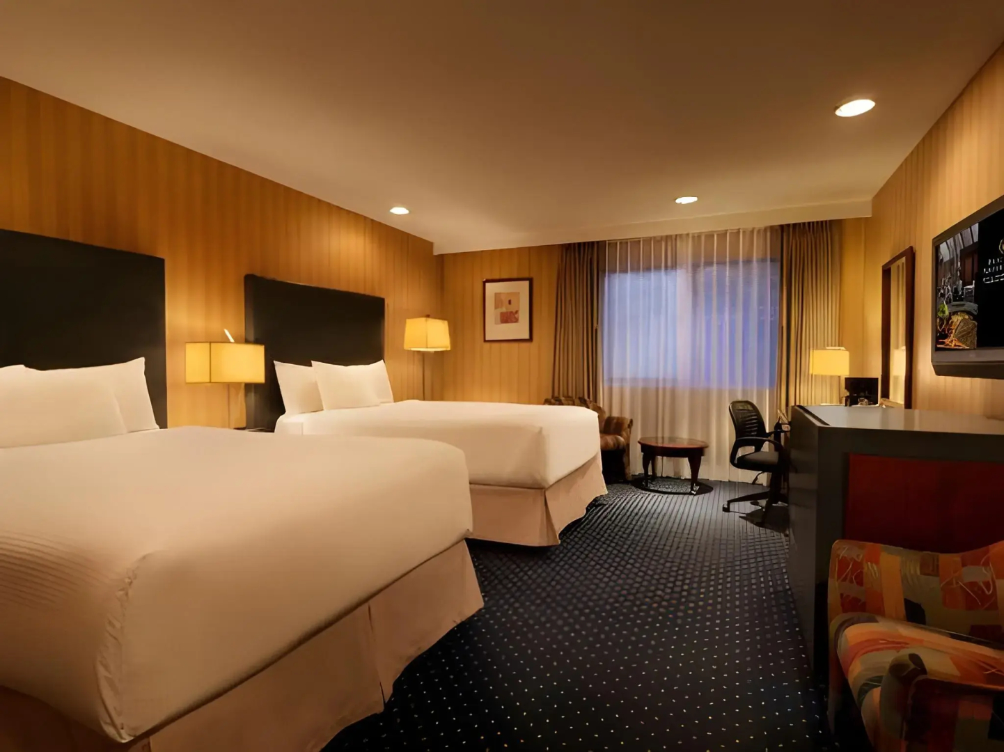 Foto - Executive Hotel Vancouver Airport
