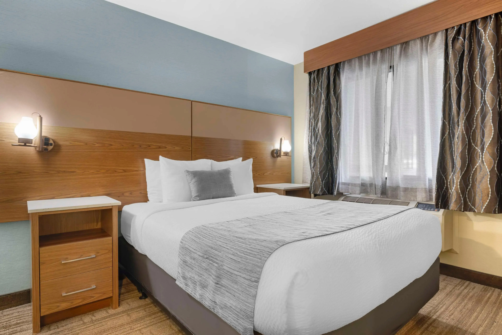 Photo - Best Western Carlsbad by the Sea
