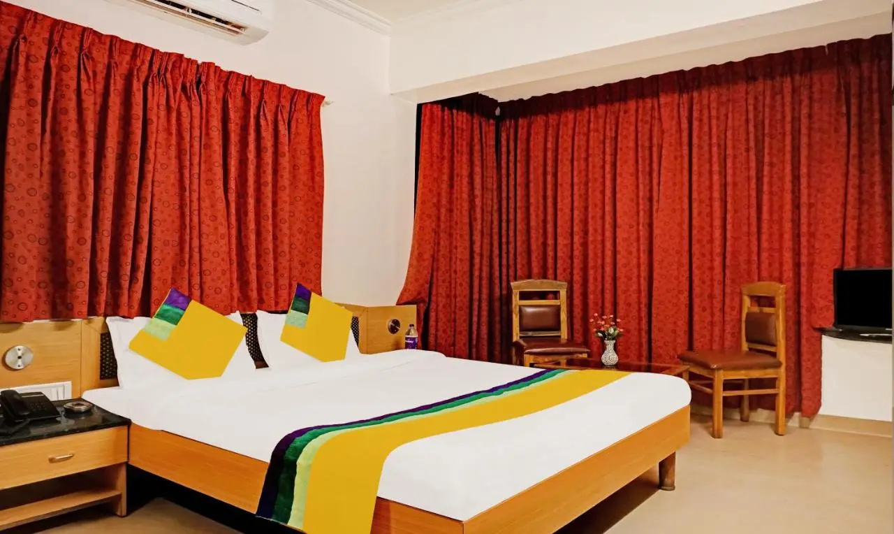 Photo - Itsy Hotels Crown Inn