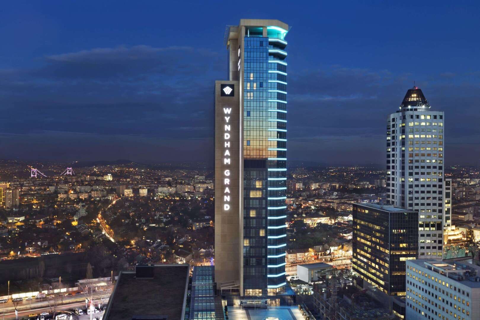 Photo - Wyndham Grand Istanbul Levent Hotel & Conference Center