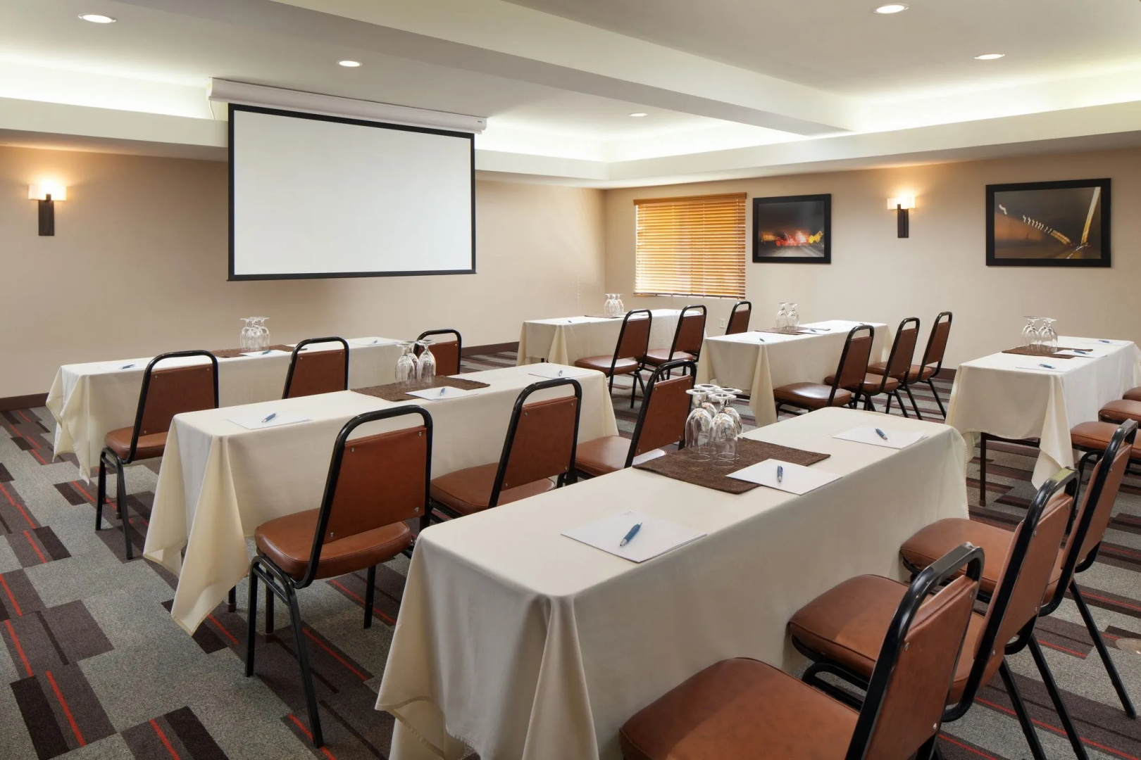Photo - Hampton Inn & Suites by Hilton San Diego SeaWorld Near Old Town