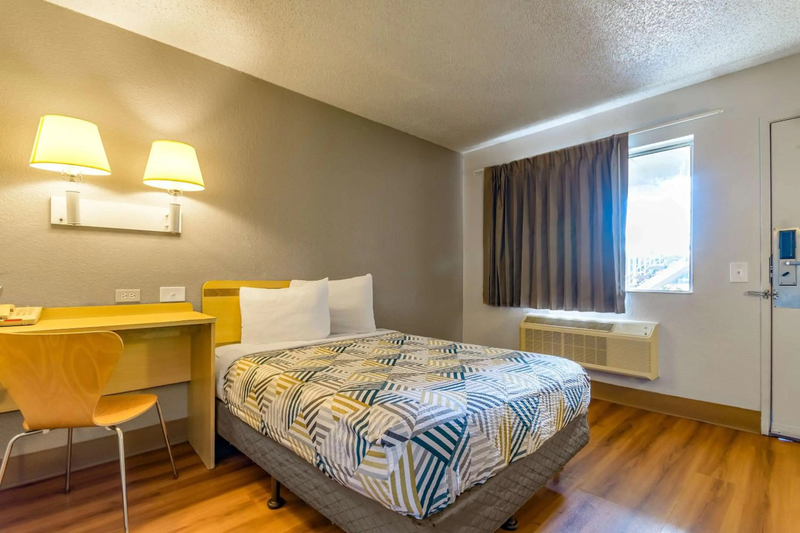 Foto - Motel 6 Hayward, CA – Silicon Valley Gateway