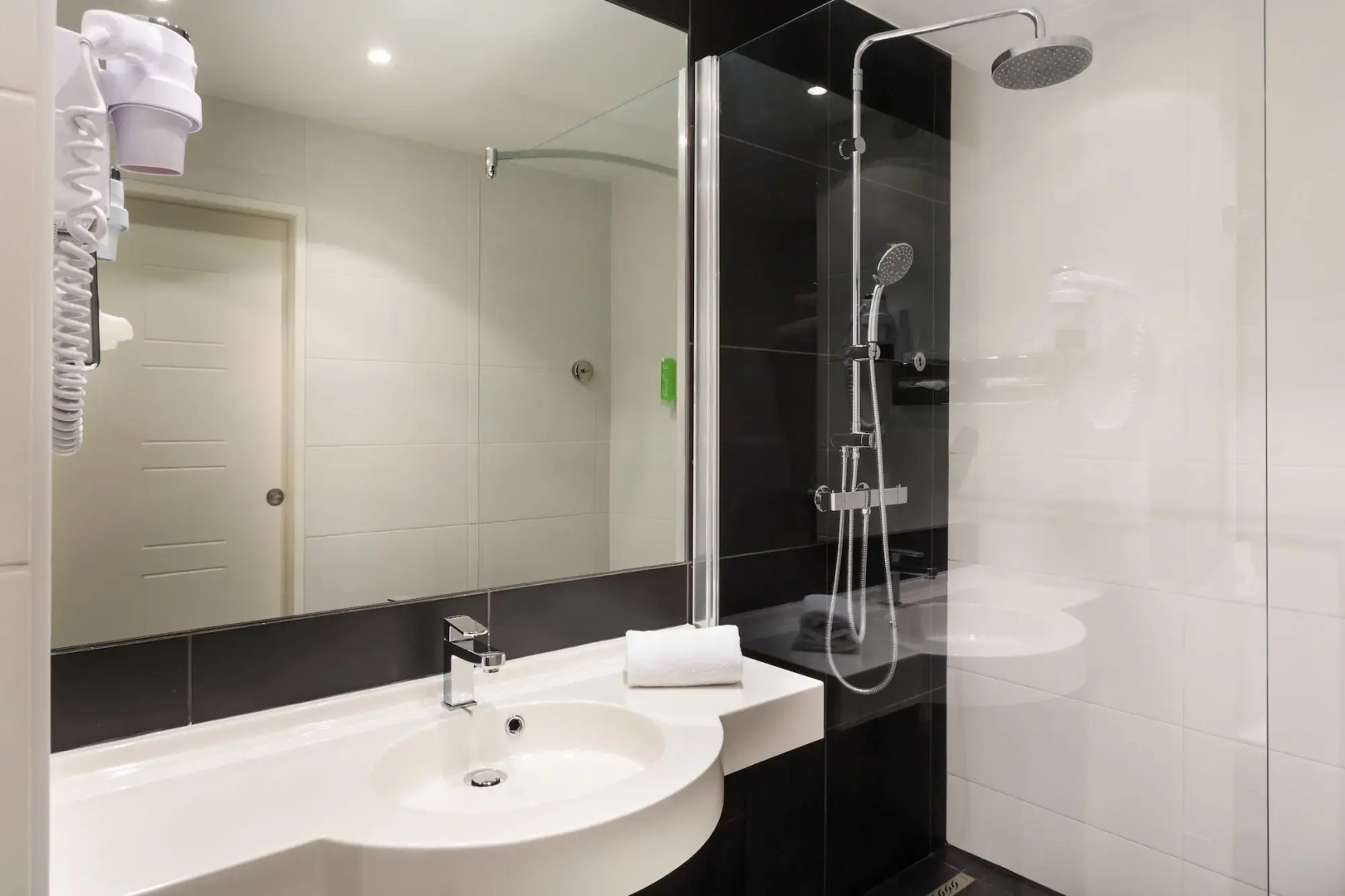 Photo - Best Western Hotel Mediterranee Menton