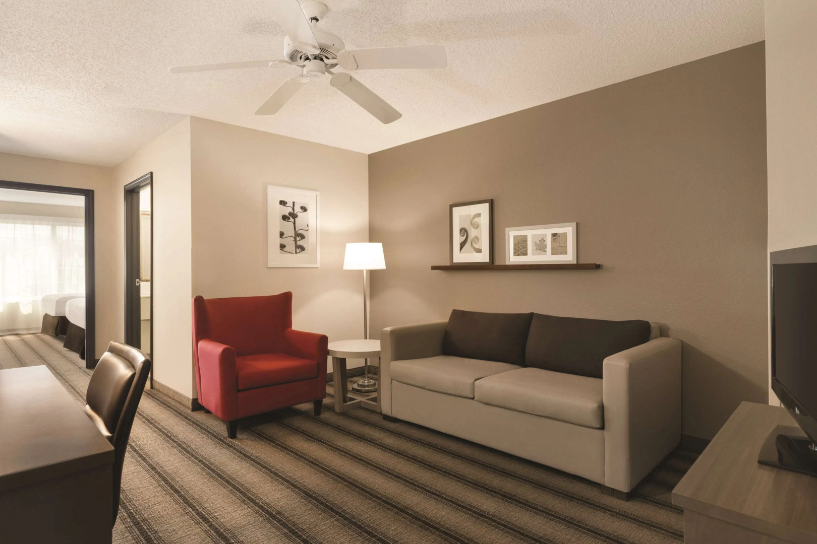 Photo - Country Inn & Suites by Radisson, Indianapolis Airport South, IN