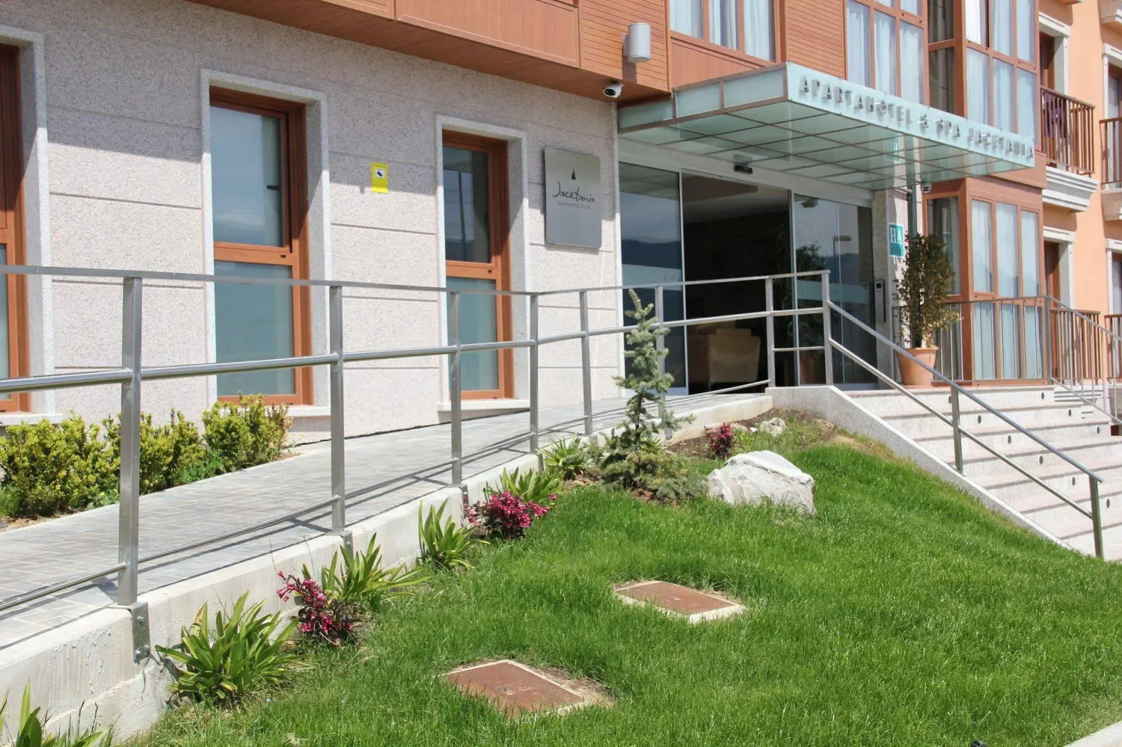 Photo - Apartahotel & Spa Jacetania